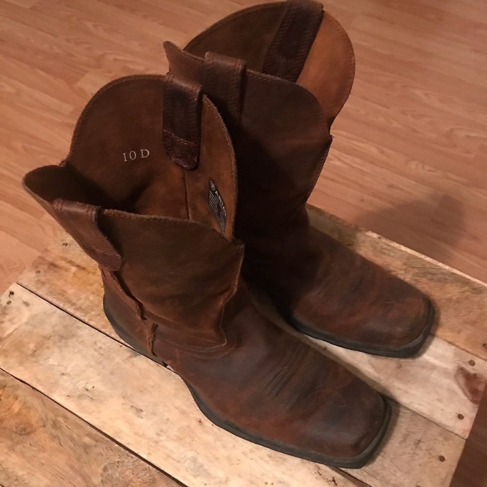 Ariat Rambler boots